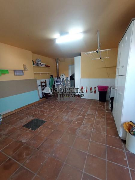 Foto 19b177f2-4a27-4700-bceb-b5e6530a0894. Maison jumelée avec chauffage parking dans Baiona