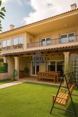 Reihenhaus in Baiona. Preciosa casa adosada en venta en sabarís!