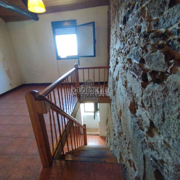 Foto 3f8e481f-33f8-42ab-b8de-dbc916da7c3d. Casa adosada casa tipo dupex en Teis en Teis Vigo