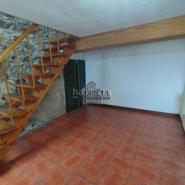 Foto a747e6b4-e0a3-4d06-9653-95a3a2784f43. Casa adosada casa tipo dupex en Teis en Teis Vigo