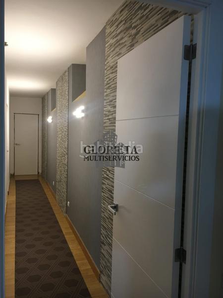 Foto d2a9fc53-cef2-4476-8cc5-8045cdd7c0e4. Piso  en venta en raxo en Poio