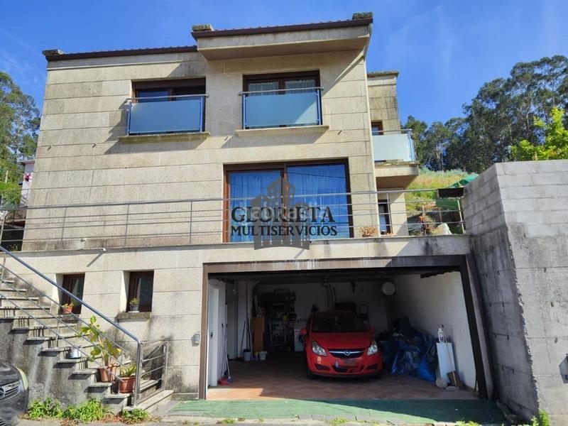 Foto cd732d6a-7aec-4706-904f-fd5664b75c49. Maison avec chauffage parking dans Bueu