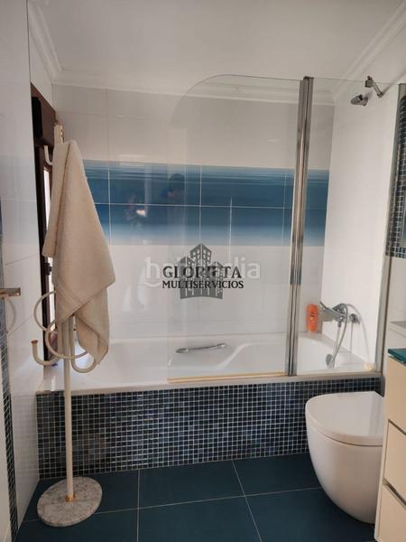 Foto cfd10784-4e16-4d89-b7a2-633f349c414c. Maison avec chauffage parking dans Bueu