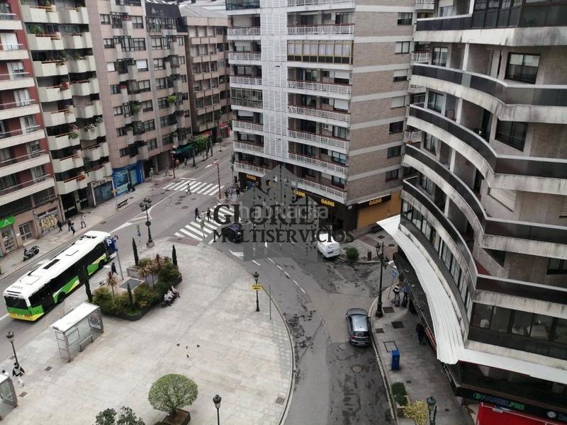 Foto 5d67d79b-3f3b-4563-834c-548eab62ff83. Piso en Plaza España - Corte Inglés Vigo