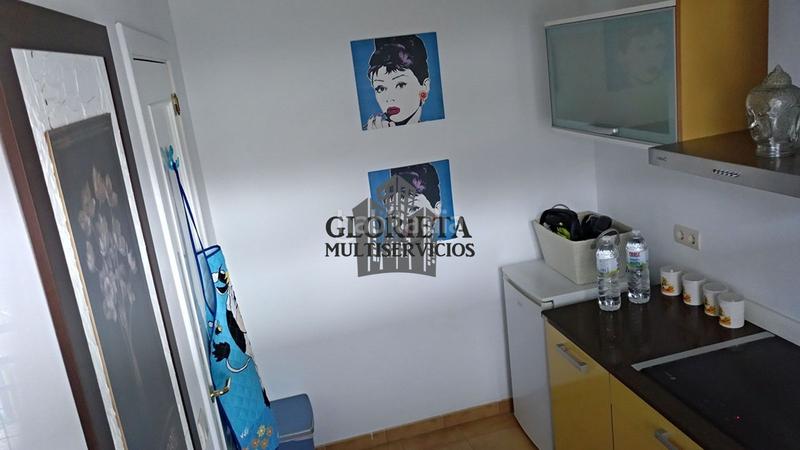 Foto e977d689-2179-40e5-9fae-2c171b61213f. Piso bajo en venta en zona traviesas! en As Travesas - Balaidos Vigo