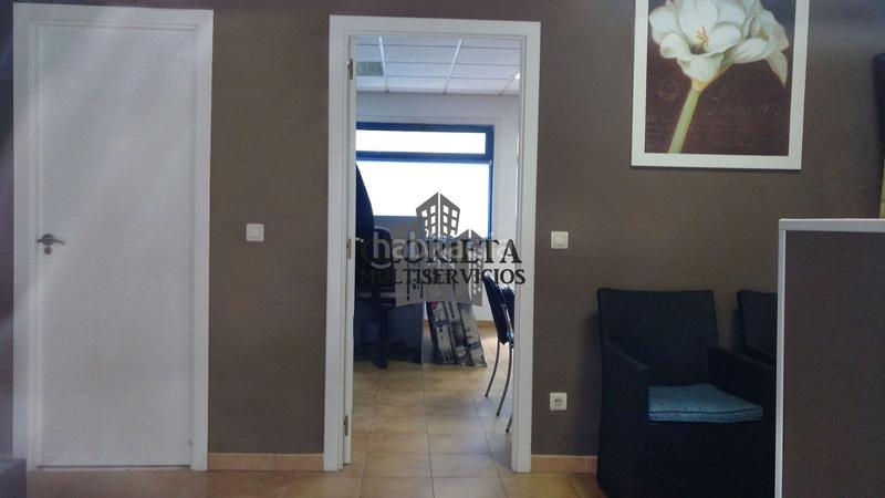Foto fd2fb45e-884b-4482-b2c0-3caab35c86e2. Piso bajo en venta en zona traviesas! en As Travesas - Balaidos Vigo
