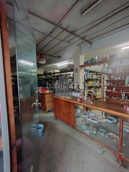 Foto 7a2191c4-357d-4086-ab24-ce02ea73b535. Alquiler local comercial bajo comercial en alquiler zona salgueira! en Vigo