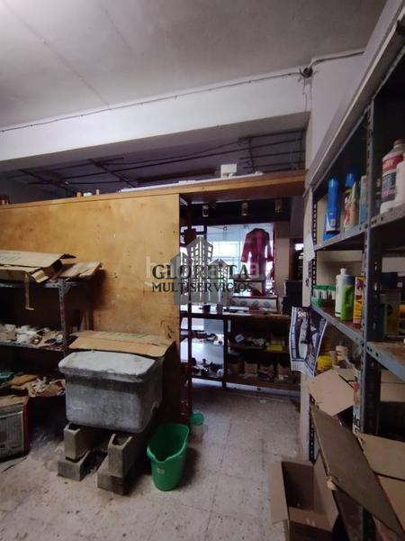 Foto dc94ca37-ceca-4ca4-92ef-6730f69c04bc. Alquiler local comercial bajo comercial en alquiler zona salgueira! en Vigo