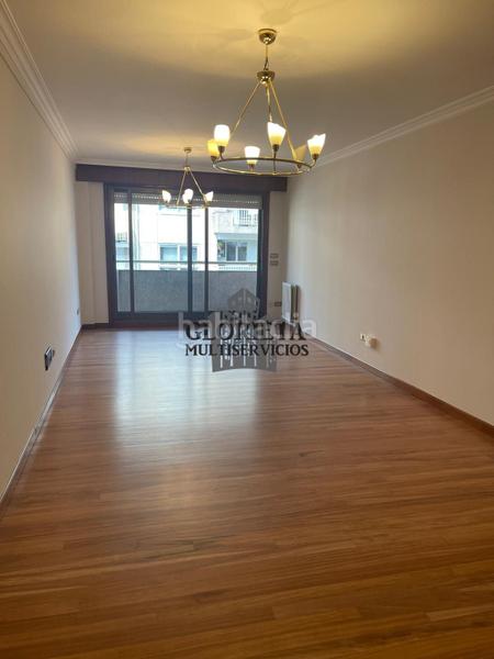 Foto 91b4b9df-a147-4ee6-a4c9-d05f283cdc57. Flat with parking in Plaza España - Corte Inglés Vigo