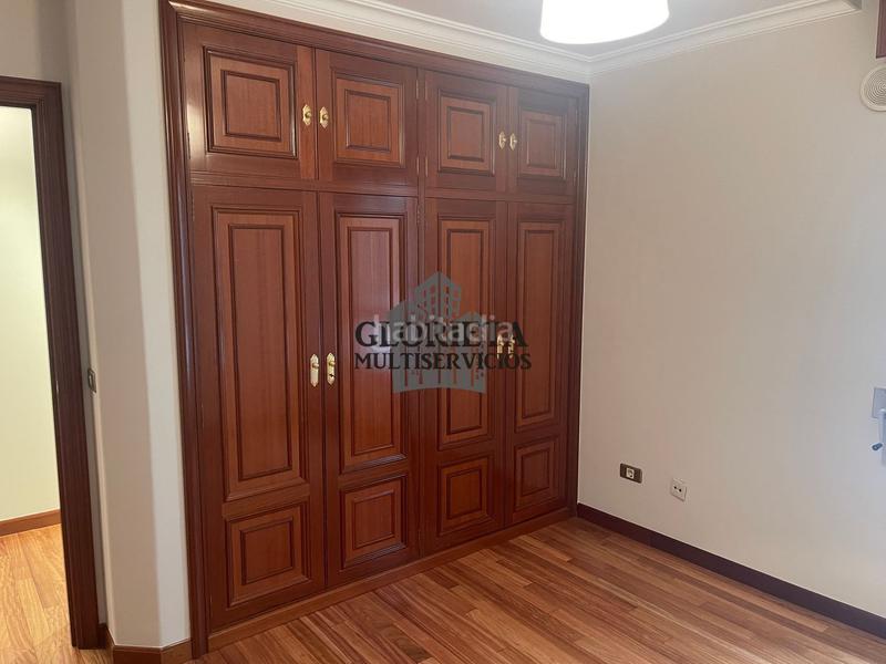 Foto d09b8d8d-8a53-4133-b996-6e7daad5d782. Flat with parking in Plaza España - Corte Inglés Vigo