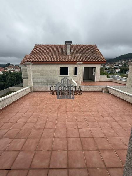 Foto 69a900ce-8f11-4740-b653-34f151f52eba. Chalet avec parking dans Teis Vigo