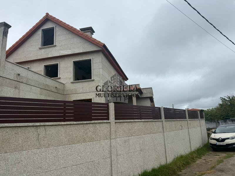 Foto cc084780-da72-40a3-b690-4e5683941610. Chalet avec parking dans Teis Vigo