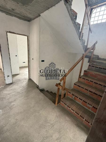 Foto ec6229c4-031d-4b84-8f2a-6d9229b7ee11. Chalet avec parking dans Teis Vigo