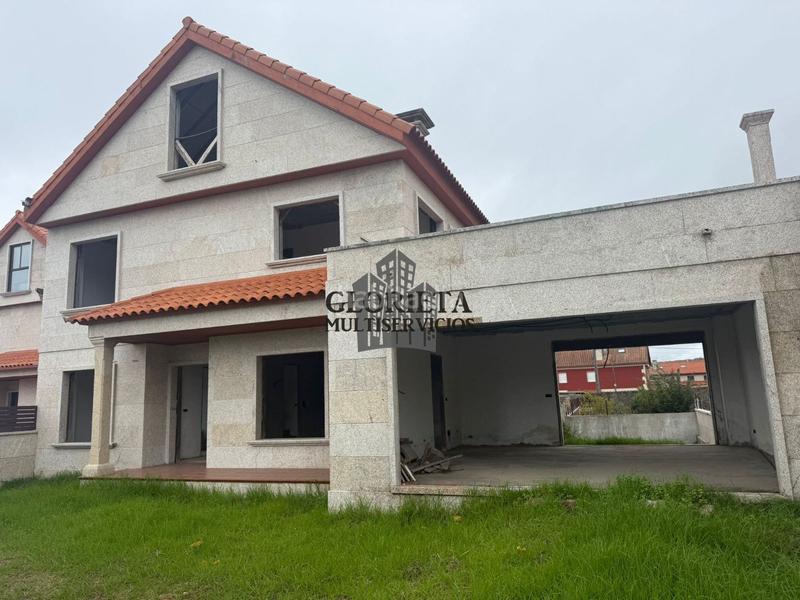 Foto fa776716-51fd-4518-b996-4ea62388c26a. Chalet avec parking dans Teis Vigo