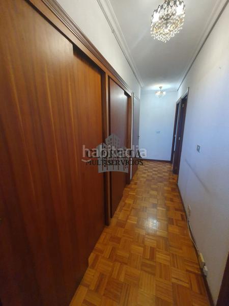Foto 060c0478-23e2-4222-979d-8abbb0aadd37. Flat with heating parking in Centro - Areal Vigo