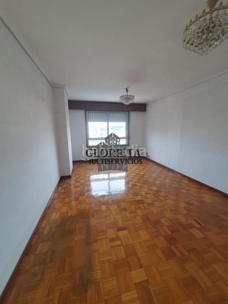 Foto 5f5e1a4e-5aa9-4bc1-9f07-6a55015be19e. Flat with heating parking in Centro - Areal Vigo