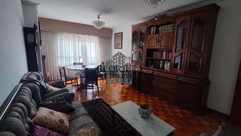 Foto 9e45fddd-3165-46a5-bab2-378c746de242. Flat with heating parking in Centro - Areal Vigo