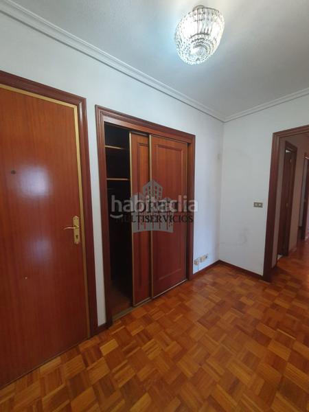 Foto ff145e06-f05d-4571-9595-5d20f35b368f. Flat with heating parking in Centro - Areal Vigo