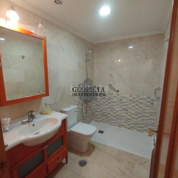 Foto 0a7e5b89-b057-4215-b58d-74fb838d8ec3. Flat with heating parking in Centro - Areal Vigo