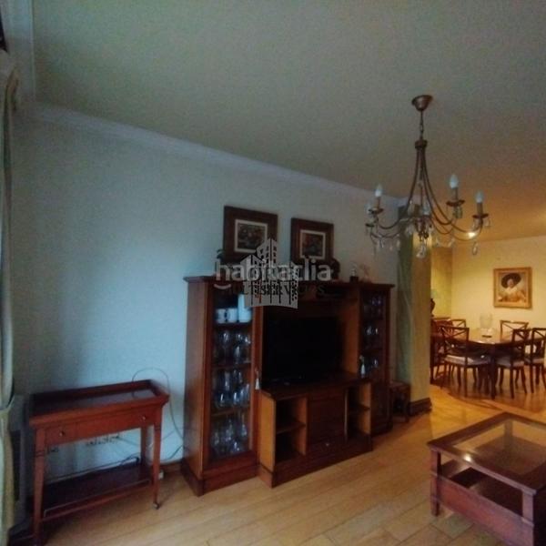 Foto 0dee7952-5e5c-4eec-bd33-d209809feeea. Flat with heating parking in Centro - Areal Vigo