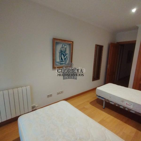 Foto 8ec1deb1-a03c-49b1-adf2-fa4775a1d39f. Flat with heating parking in Centro - Areal Vigo