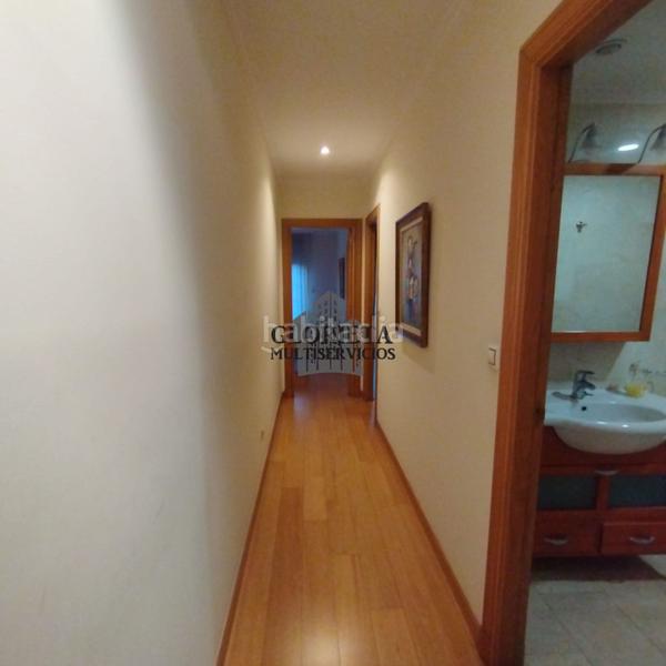 Foto ac8b6297-b9f4-4c52-9136-fbfea94b2be4. Flat with heating parking in Centro - Areal Vigo
