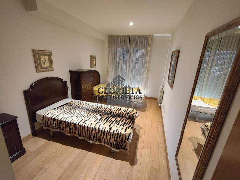 Foto f194325e-c538-44fa-8897-a690c7056c7d. Flat with heating parking in Centro - Areal Vigo