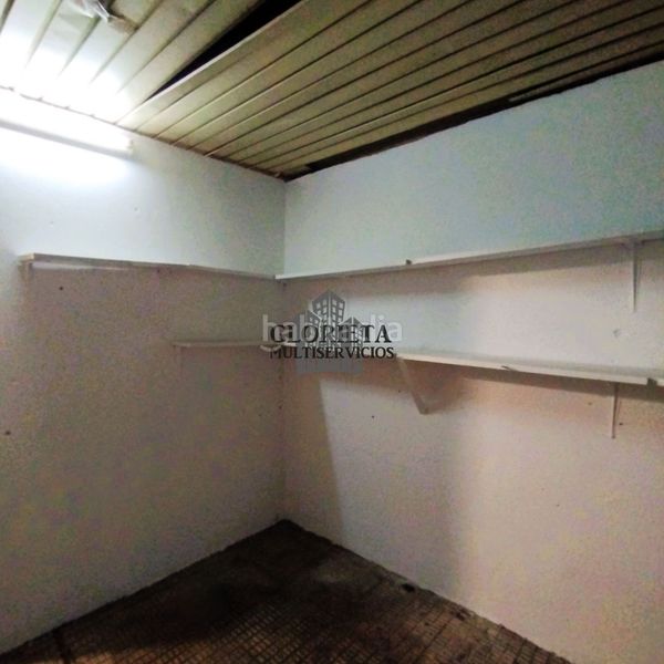 Foto 0998db2a-0ebe-460b-bc06-42f7542c8fc8. Piso  de 4 habitaciones,2 baños, trastero y ascensor en Vigo