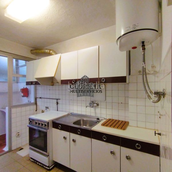 Foto 1db371dd-1b20-41e2-889b-a591dc9c9b17. Piso  de 4 habitaciones,2 baños, trastero y ascensor en Vigo