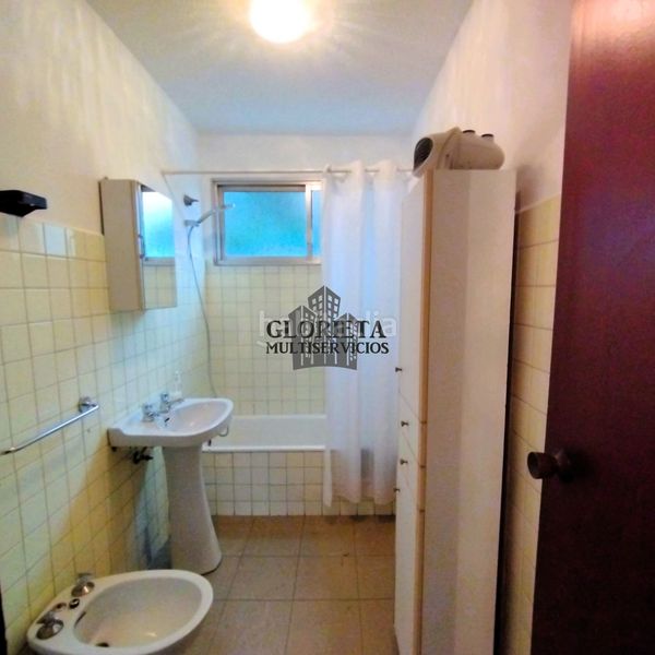 Foto 26831e55-e2f5-44b5-8428-6e72a336e276. Piso  de 4 habitaciones,2 baños, trastero y ascensor en Vigo