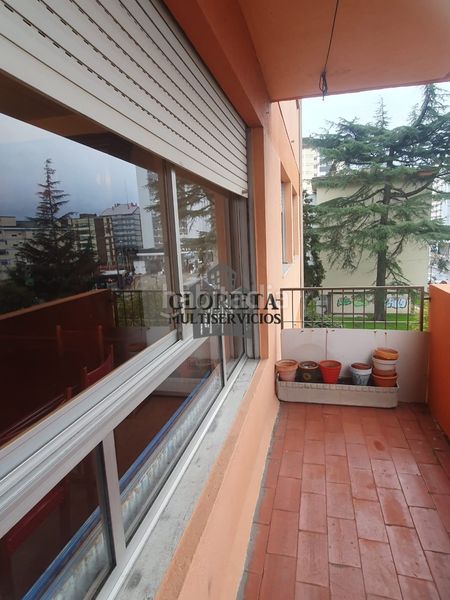 Foto 7d6b9aba-dbdb-49f6-9548-f719a1cdbe39. Piso  de 4 habitaciones,2 baños, trastero y ascensor en Vigo
