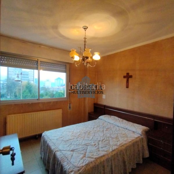 Foto 924fb139-5753-44df-a51b-da4a0fde17a9. Piso  de 4 habitaciones,2 baños, trastero y ascensor en Vigo