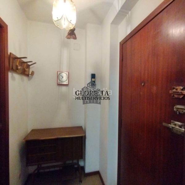 Foto ae4f3d03-1743-4084-929e-de12f0c175f4. Piso  de 4 habitaciones,2 baños, trastero y ascensor en Vigo