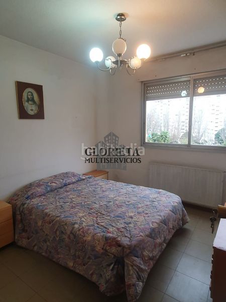 Foto bdfe459d-33bf-49c5-8afc-37868583397a. Piso  de 4 habitaciones,2 baños, trastero y ascensor en Vigo