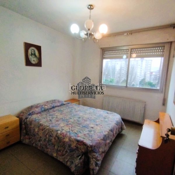 Foto e7968755-b30e-4a1a-923f-99fc46f2f70a. Piso  de 4 habitaciones,2 baños, trastero y ascensor en Vigo