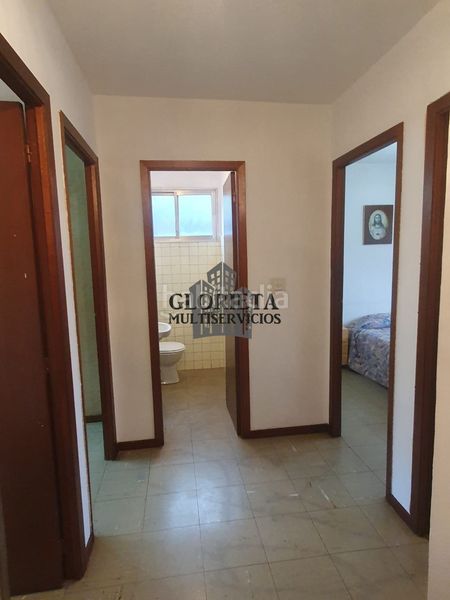 Foto f053c946-d458-492a-9334-3276cf7496dd. Piso  de 4 habitaciones,2 baños, trastero y ascensor en Vigo