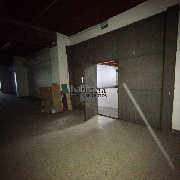 Foto b9deb269-6593-4525-a00a-3c74afc8e59d. Local comercial a As Travesas - Balaidos Vigo