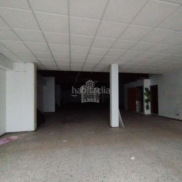 Foto eb941f76-6be6-4960-8e3e-3be757557a40. Local comercial a As Travesas - Balaidos Vigo