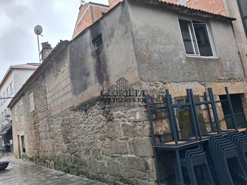 Foto 8faa12f2-e5c2-4215-833d-43c95283a6d6. Casa adossada amb calefacció a Cambados