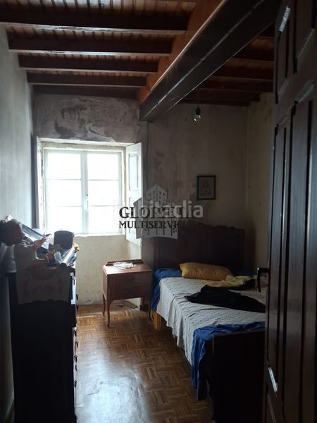 Foto c6dfdd4c-3795-4d1f-bfea-94b3798e6d41. Casa adossada amb calefacció a Cambados