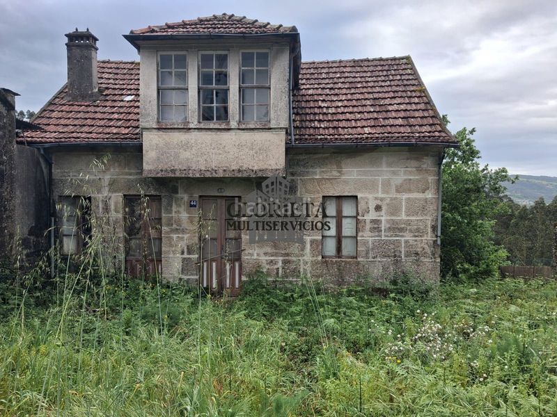 Foto b957087d-83a6-4ed6-928f-8f39055f3ab4. Casa amb calefacció aparcament a Mondariz