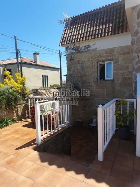 Foto 140ec064-17e5-4273-8199-6e1ddb485203. Casa amb calefacció aparcament a Coruxo - Oia - Saiáns Vigo