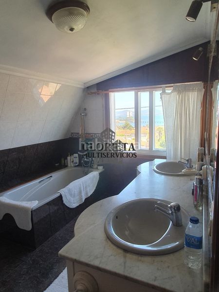 Foto 199c84e8-cc16-4875-b555-a3868a67f6f5. Casa amb calefacció aparcament a Coruxo - Oia - Saiáns Vigo
