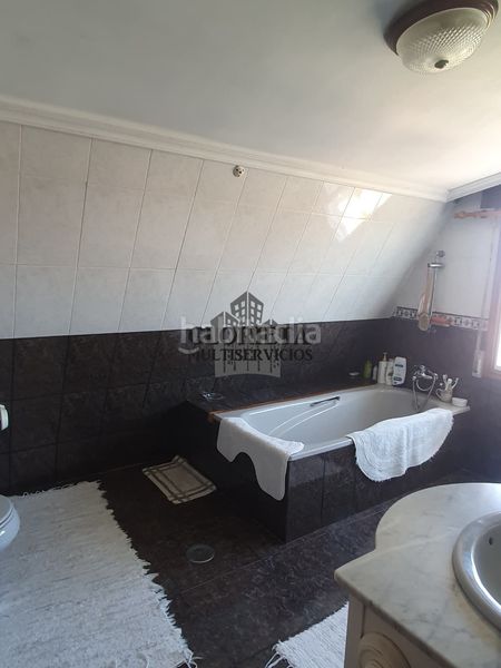 Foto 3612f8ba-d26d-41cf-bbbe-1d12240d6578. Casa amb calefacció aparcament a Coruxo - Oia - Saiáns Vigo