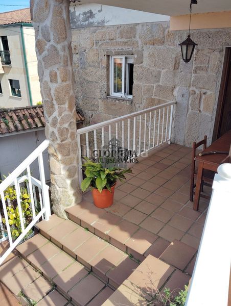 Foto 5dd6da06-3c07-4ec7-8935-5011851ffe83. Casa amb calefacció aparcament a Coruxo - Oia - Saiáns Vigo