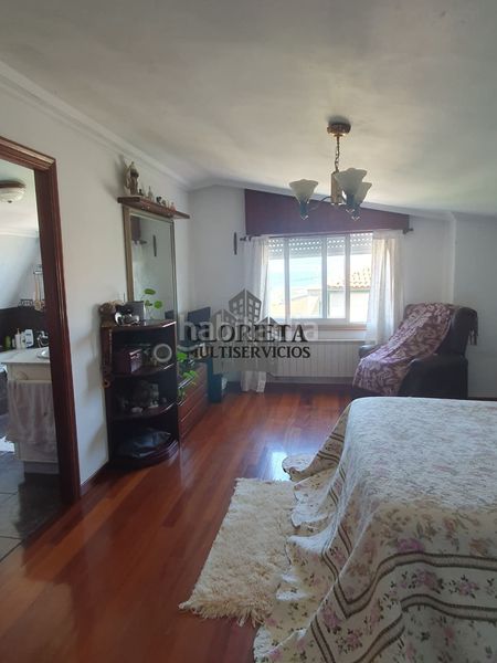 Foto 6a7054e1-fbea-4c04-8408-377ac5b77643. Casa amb calefacció aparcament a Coruxo - Oia - Saiáns Vigo