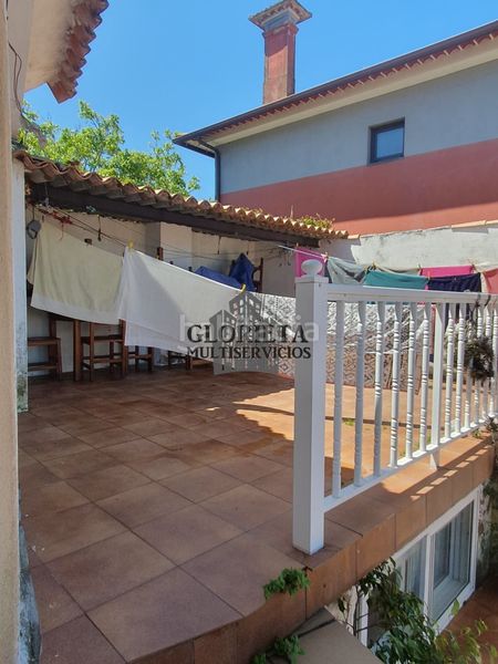 Foto 8e2b691f-b9f0-4cec-b021-552bf86dec27. Casa amb calefacció aparcament a Coruxo - Oia - Saiáns Vigo