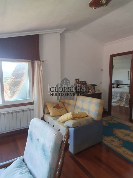 Foto dbb3e243-affe-495b-a20c-0a628807fd3f. Casa amb calefacció aparcament a Coruxo - Oia - Saiáns Vigo