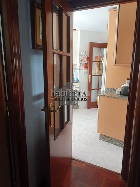 Foto 4e9c3f45-f345-4866-9797-0c48a7626f1a. Pis amb calefacció aparcament a Coia Vigo