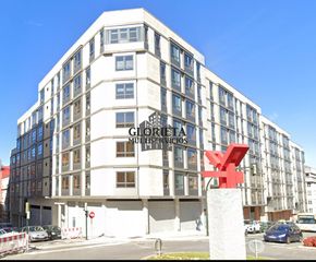 Local Comercial a Travesía de Vigo - San Xoán. Bajo en venta  en aragon